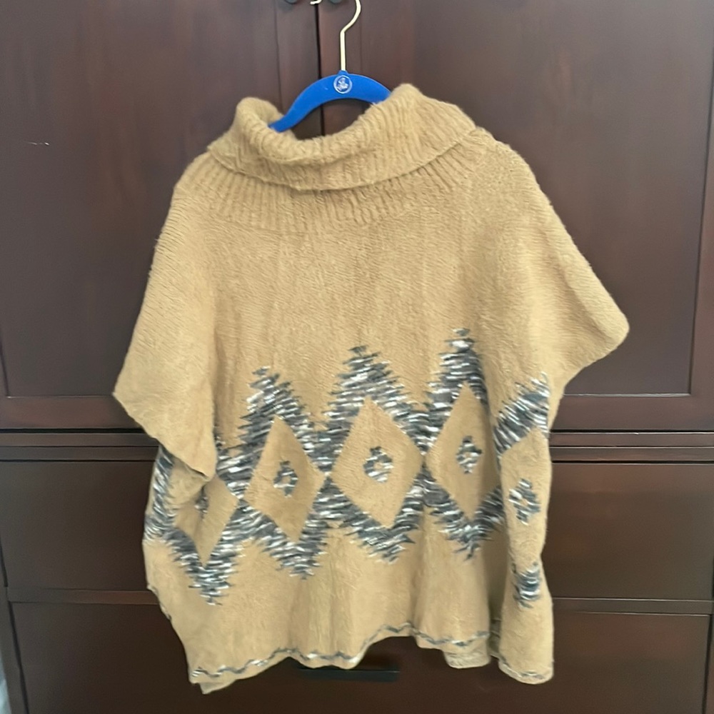 Turtleneck sweater poncho